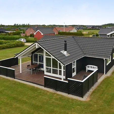 4 Star In Tarm Hemmet